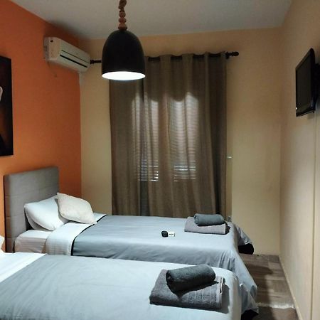 Helens Apartment تولو المظهر الخارجي الصورة