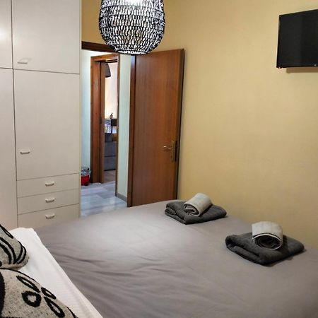 Helens Apartment تولو المظهر الخارجي الصورة