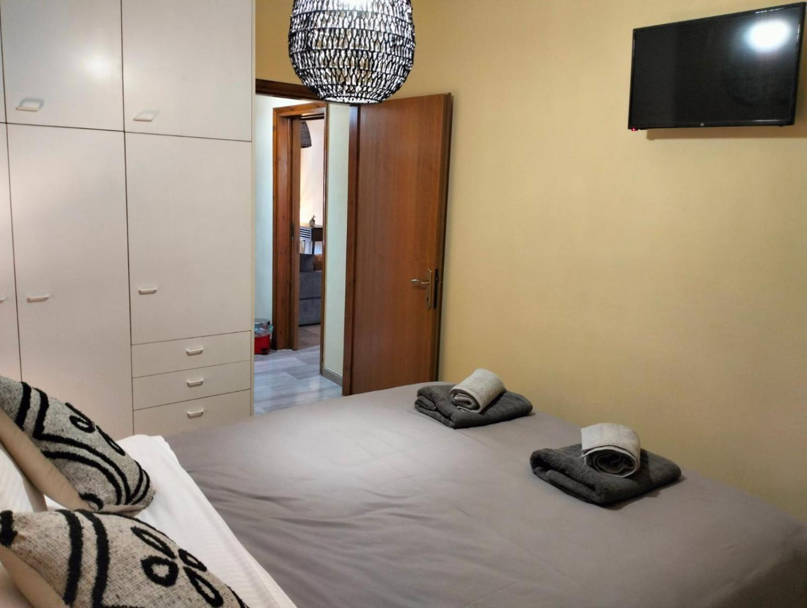Helens Apartment تولو المظهر الخارجي الصورة